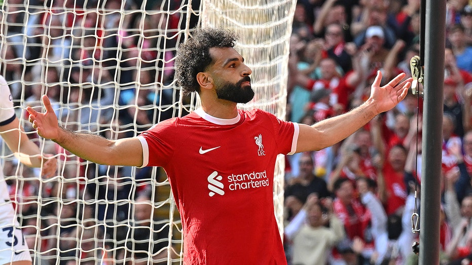 Mo Salah celebrates goal